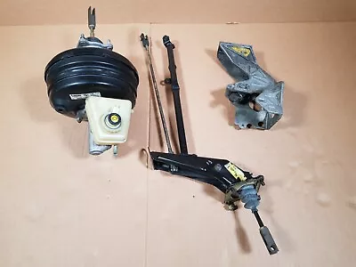 $599 • Buy BMW E34 V8 530 540i OEM Brake Booster Mounting Bracket Master Cylinder Linkage