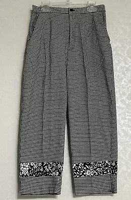 Erin London Black & White Plaid Capri Shorts Zipper Stretch Waist Size Small • $8