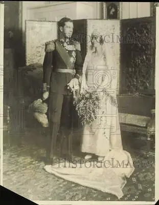 1923 Press Photo Crown Prince Gustaf Adolf Weds Lady Louise Mountbatten England • $16.99