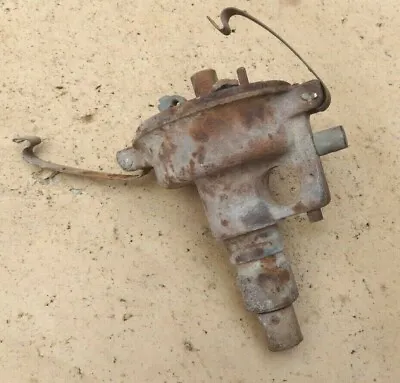 1932 Model B Ford DISTRIBUTOR BASE Original Core 1933 1934 4 Cylinder Engine • $85