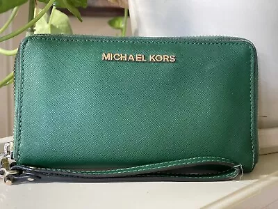 Michael KORS GREEN Wristlet Zip Around Wallet Phone Case JET SET 7 X 4 X1 In • $12