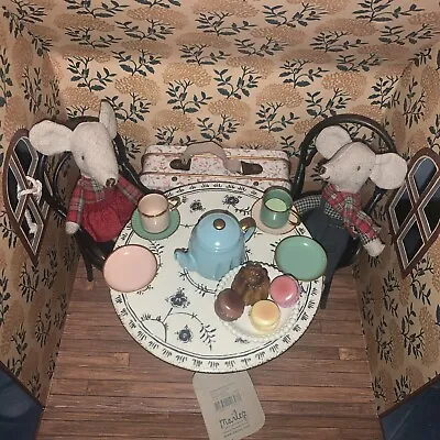 Maileg Christmas House 🏡  2 Mice 🐭 Table & Chairs 🪑 & Tea ☕️ Set 🌸🐭🌸 • £225