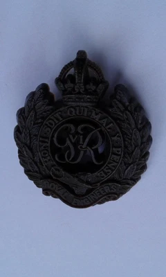 £8 • Buy Ww2 Royal Engineers Economy Cap Badge.