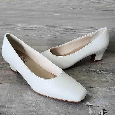 Life Stride Womens Pump Shoes Mid Block Heels Jade White Leather Slip On Sz 8.5C • £36