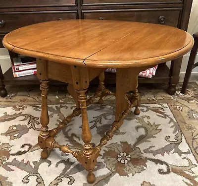 Ethan Allen Colonial William & Mary Style Butterfly Drop Leaf Expanding Table • $374.99