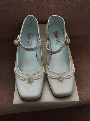 Couche Tot Girls Bridesmaid Special Occasion Leather Shoes Size 9 • £15