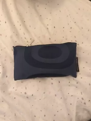 £0.50 • Buy Finnair Premium Economy Marimekko Amenity Kit