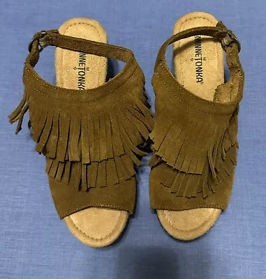 MINNETONKA Ashley Taupe Suede Wedge Espadrille Sandals Size 8 • $34