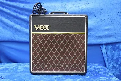 Vox (AC4C1-12) Classic 4-Watt 1 X 12  Tube Guitar Combo Amplifier -Black • $350
