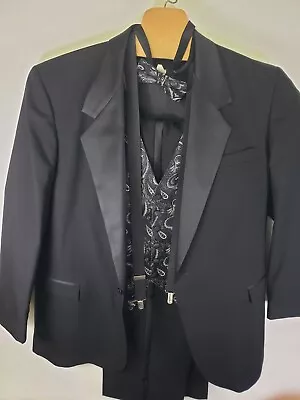 Oscar De La Renta Formal 3 Pc Tuxedo 46L Jacket LVest Pants 42-44x33 With 5  Hem • $149.99