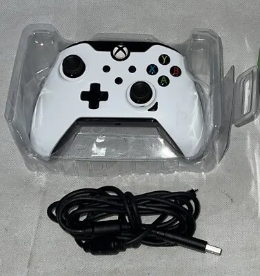 Wired Xbox One Controller - PDP White Edition • £19.99