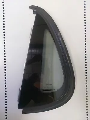 HOLDEN  Ute VU VY VZ LHS SIDE GLASS S SS HSV • $99