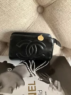 AUTHENTIC CHANEL Vintage Timeless CC Logo Leather Coin Cosmetic Pouch 💖💖 • $275