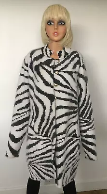 Absolutely Stunning Thick Zebra Print Cardigan From Halston- Size 12/14 • £7.99