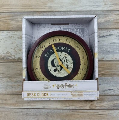£8.99 • Buy Desk Clock Harry Potter Platform 9 3/4 Wizarding World Pyramid (Used)