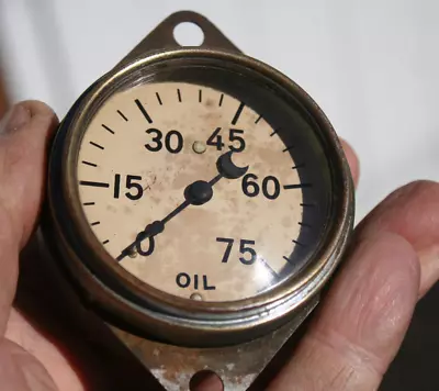 MMG&E Vintage 75 Lbs Oil Pressure Gauge - Tulip Needle - Creme Face - Auburn • $129