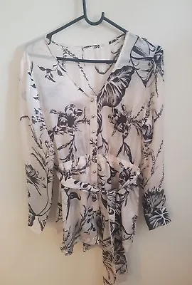 Lisa Ho  Floral Silk Playsuit Jumpsuit Xs 6 0  • $99
