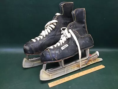 Vintage Bauer Silver Arrow Ice Hockey Skates Men's Size 10 Black Leather Canada • $24