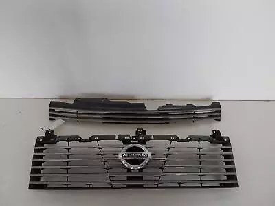 Nissan Elgrand Grille Radiator Grille E51 W/ Centre Bar Type 05/02-08/04 02 0 • $165