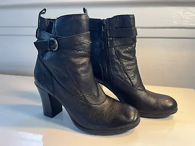 Born Black Leather Side Buckles/Zipper Women's Heels Ankle Boots Size 8 / 39 MW • $22
