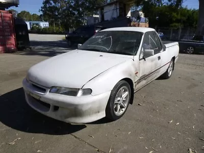 Genuine Holden Commodore Vs Sii S V8 5.0l Ute Alternator And Bracket + Bolts • $200