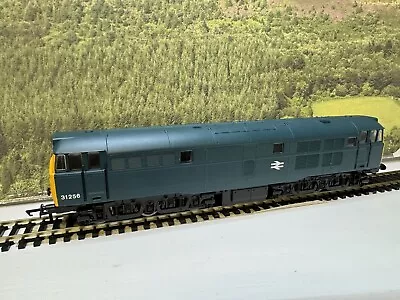 R3067 Hornby OO Gauge Class 31 AIA-AIA Diesel Electric '31256' (DCC Ready) • £69.99