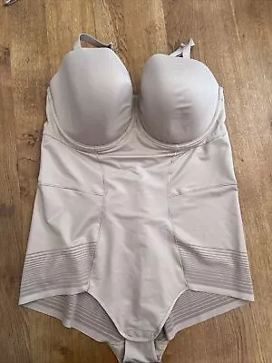 Ex-M & S Almond Padded Wired Multiway Firm Control Body - 40F - NEW But Marked • £14.99