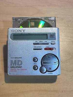 🎶Sony MZ-R70 Silver Color Mini Disc Player & Recorder For PARTS W/disc 🎶 • $29.99