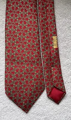 Hermes Mens Tie Equestrian Horseshoes Red Silk 7581 SA 3 1/2  X 57” Twill Tie • $40