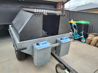 $1550 • Buy Camping Trailer