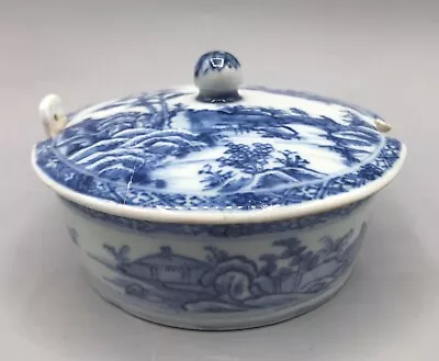 Nanking Shipwreck Cargo Blue & White Butter Tub • £200