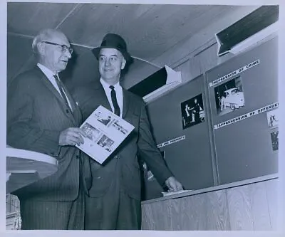 1965 Oakland Police Recruitment Van Mgr Marin Press Photo • $24.99