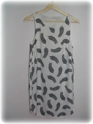 H & M Sleeveless Tunic Dress Blouse Top Black Cream Hand Printed Palm Leaf SZ 2 • $12.99