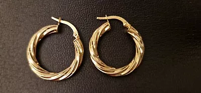 9ct Gold Twist Hoop Chunky Earrings Not Scrap 1.9gram • £29