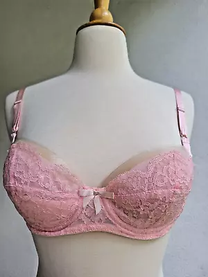 Vintage Hollywood Vassarette Lace Nylon Bra 34A NWOT • $47