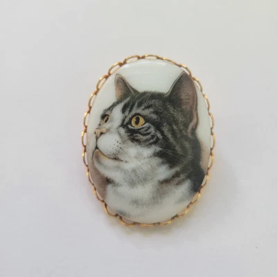 $10 • Buy Vintage Pin Brooch Genuine Porcelain Cat Kitty Portrait Cameo Jewelry 