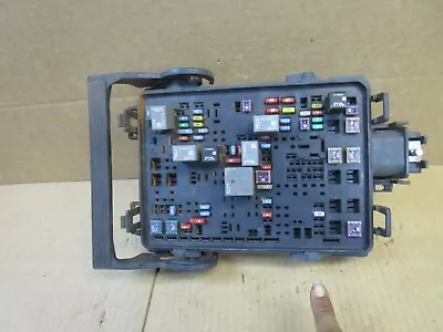 16 2016 Chevy Silverado Engine Fuse Box Relay Junction Block Panel 84075771 • $128