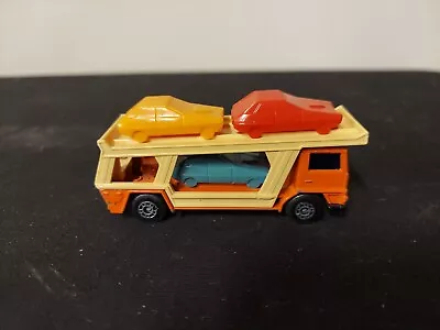 (Q)Vintage Matchbox Lesney Superfast Diecast Model  No.11 Car Transporter  • $4.50