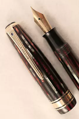 Vintage 1942 Striped Parker  Duofold Deluxe Senior Vacumatic Fountain Pen • $76