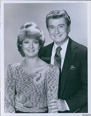 1981 Mary Hart Joins The Regis Philbin Show As Sidekick Television Photo 7X9 • $19.99