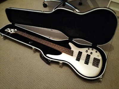 $600 • Buy Ibanez SR300 Bass Guitar + Professional Flight Hard Case.