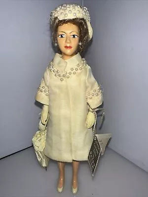Peggy Nisbet Model HM Queen Elizabeth II  • £42