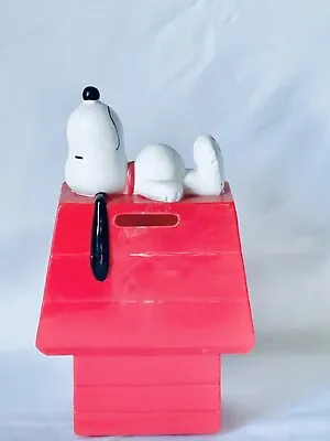 Vintage Snoopy Bank 1966 Snoopy On Red Dog House • $7.99