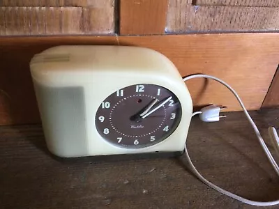 Vintage WESTCLOX Moonbeam ART DECO BAKELITE Alarm Clock Light Works Runs Slow • $39.99