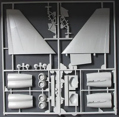 Monogram 1/72nd Scale B-52 Stratofortress - Parts Lot 72a From Kit No. 5709 • $24.99