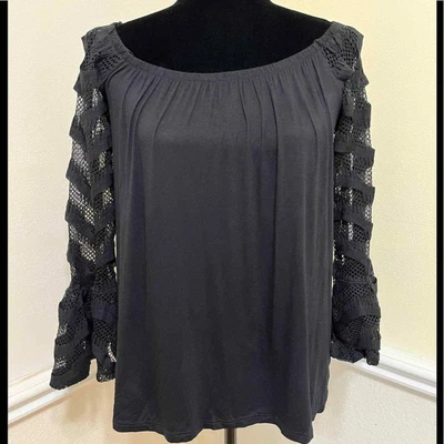 $25 • Buy Vava By Joy Han Black Pleated Front Top Size S. NEW