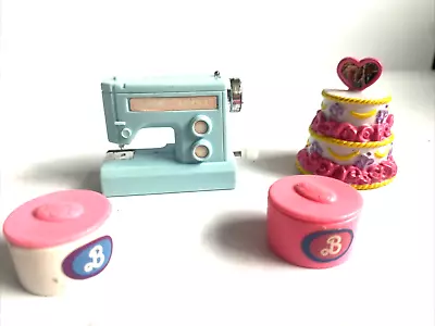 Barbie Doll Sewing Machine Wedding Cake Powder Puff Vintage Miniature  1989 • $19.95