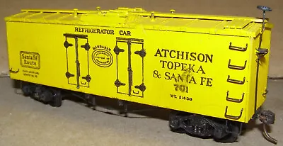 HO  ATSF 701   SANTA FE   WOOD 4 DOOR REFRIGERATOR CAR  Unknown NO Orig Box • $5.95