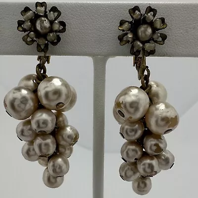 Vintage Miriam Haskell Pearl Cluster Dangle Earrings • $31