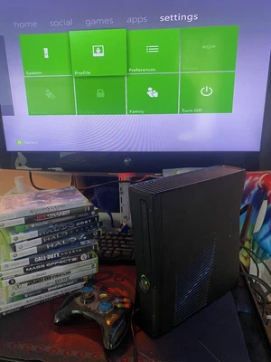 $140 • Buy Microsoft Xbox 360 S 250GB Console Gaming System Only Black 1439